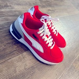 Puma Sneakers